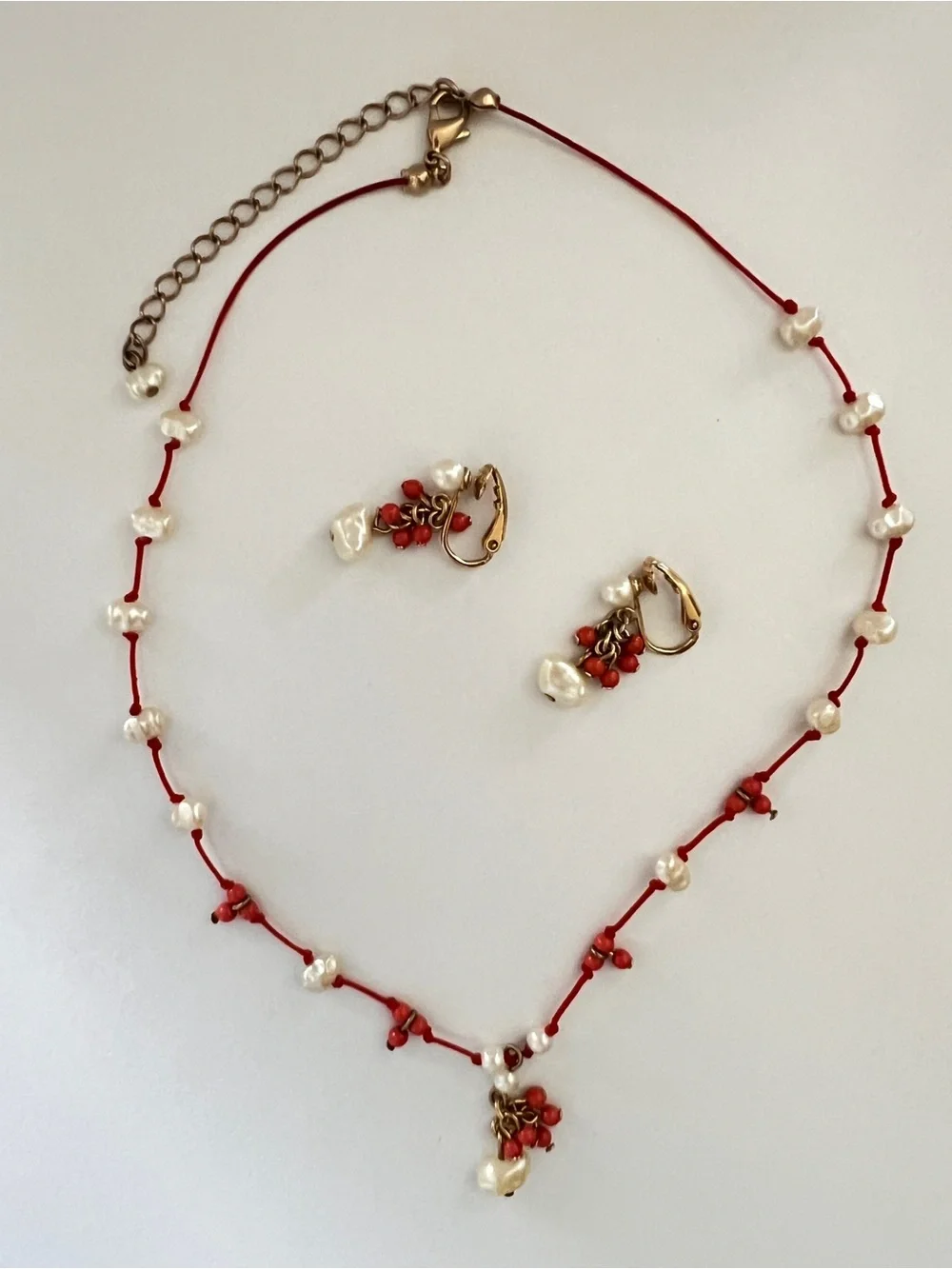 Vintage Avon Set of Coral Pearlesque Necklace and Earrings Faux Pearl Gold Tone